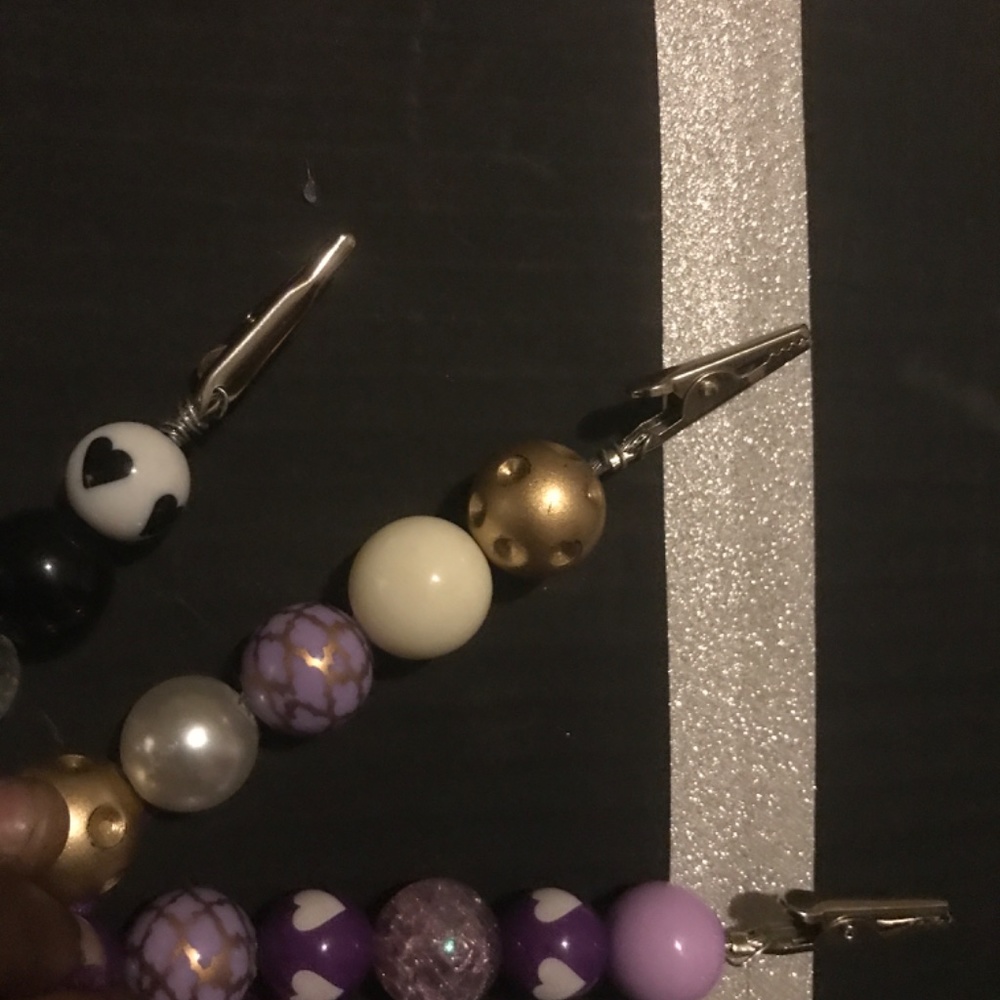 Card clips - Picture 3 of 3